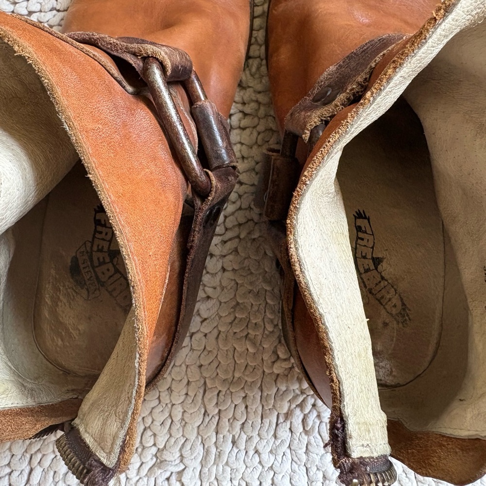 Freebird by Steven Santiago Tan Leather Ankle Boots - Picture 13 of 14